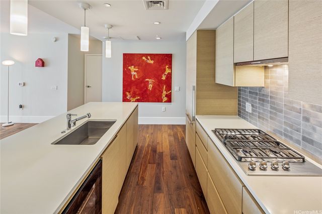 1108 Auahi Street 1202, Honolulu, HI 96814