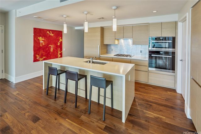 1108 Auahi Street 1202, Honolulu, HI 96814