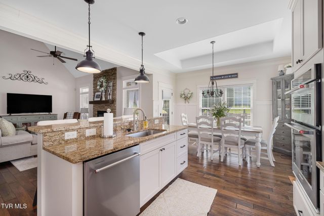 1038 Sylvias Meadow, Jonesborough, TN 37659