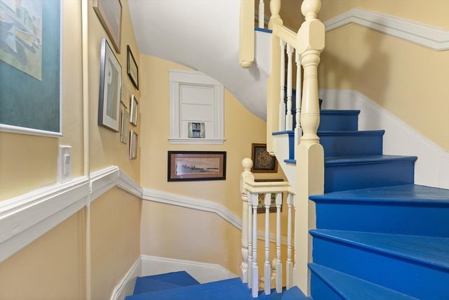 60 Crescent St. 2, Cambridge, MA 02138