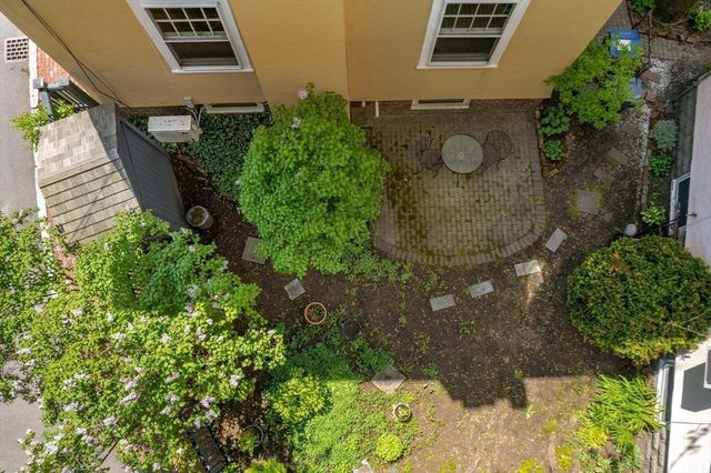 60 Crescent St. 2, Cambridge, MA 02138