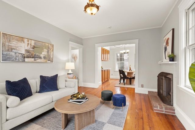 60 Crescent St. 2, Cambridge, MA 02138