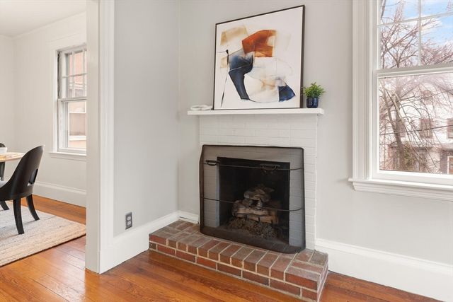 60 Crescent St. 2, Cambridge, MA 02138