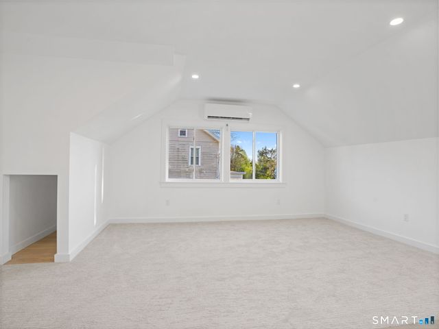 54 Richmondville Avenue, Westport, CT 06880