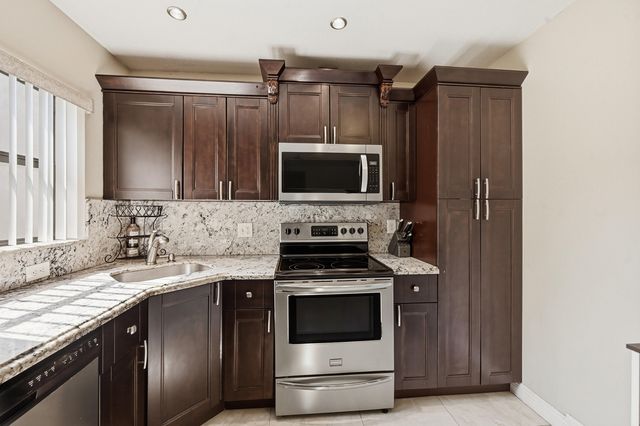 4623 Carambola Circle N, Coconut Creek, FL 33066