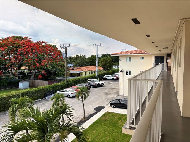 1014 Salzedo St 309, Coral Gables, FL 33134