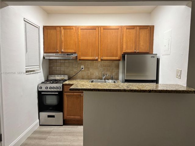 1014 Salzedo St 309, Coral Gables, FL 33134