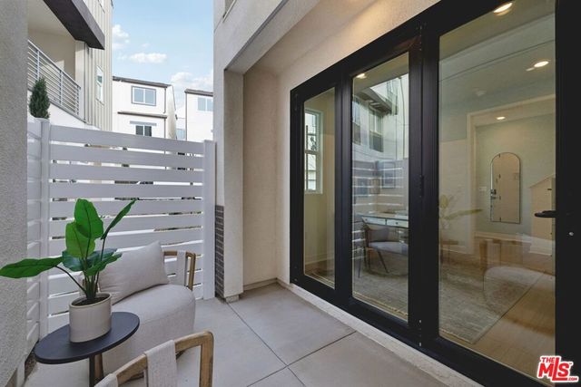 1692 Constellation Drive, Los Angeles, CA 90732