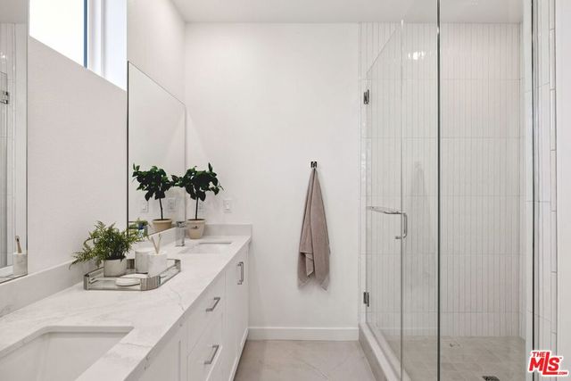 1692 Constellation Drive, Los Angeles, CA 90732