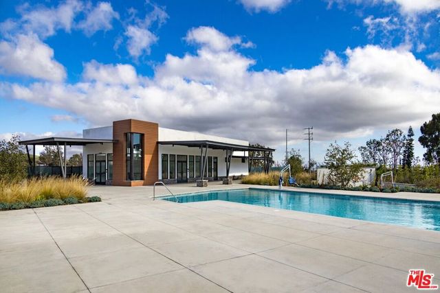 1692 Constellation Drive, Los Angeles, CA 90732