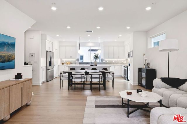 1692 Constellation Drive, Los Angeles, CA 90732