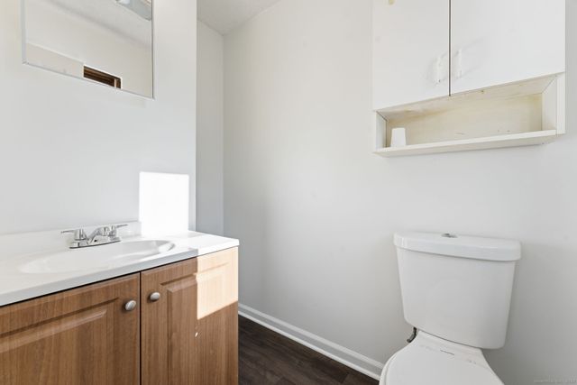 33 Guilford Street B, Hartford, CT 06120