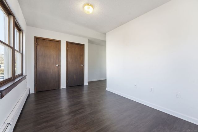 33 Guilford Street B, Hartford, CT 06120