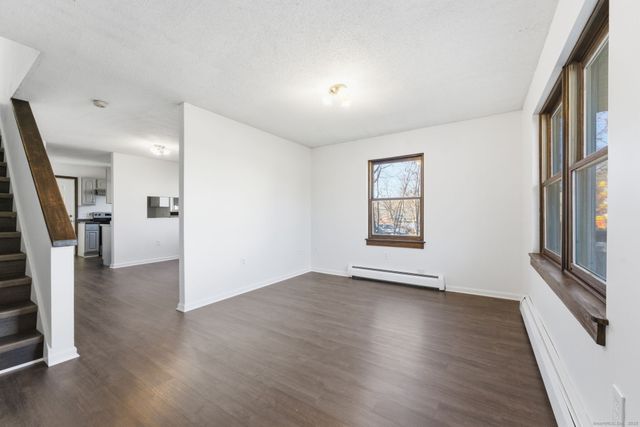 33 Guilford Street B, Hartford, CT 06120