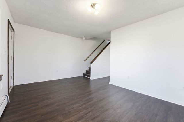 33 Guilford Street B, Hartford, CT 06120