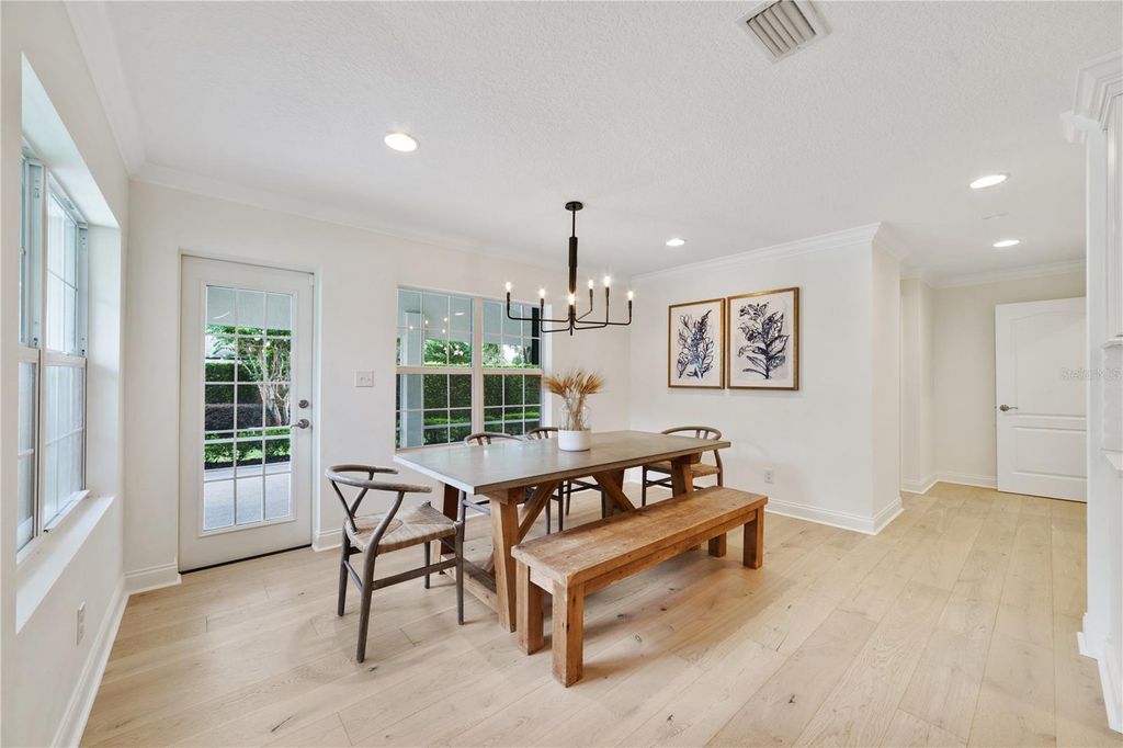 Image 11 of property listing at 1615 KING ARTHUR CIRCLE, Maitland, FL 32751