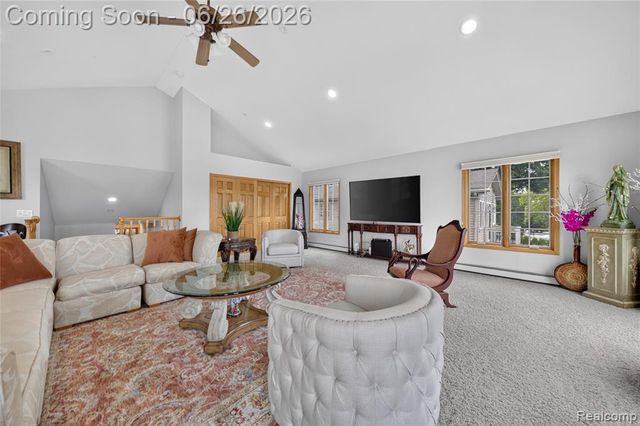 3160 Lexington Road, Waterford, MI 48328