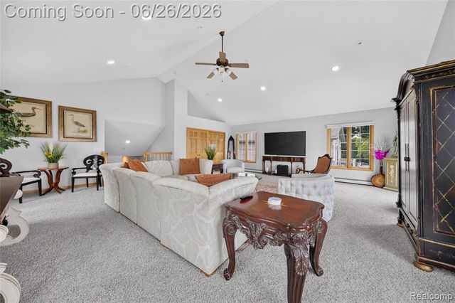3160 Lexington Road, Waterford, MI 48328