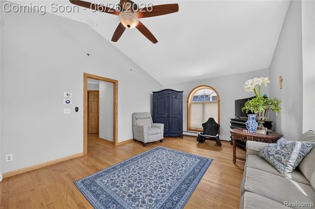 3160 Lexington Road, Waterford, MI 48328