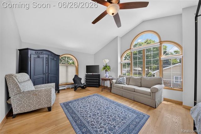 3160 Lexington Road, Waterford, MI 48328