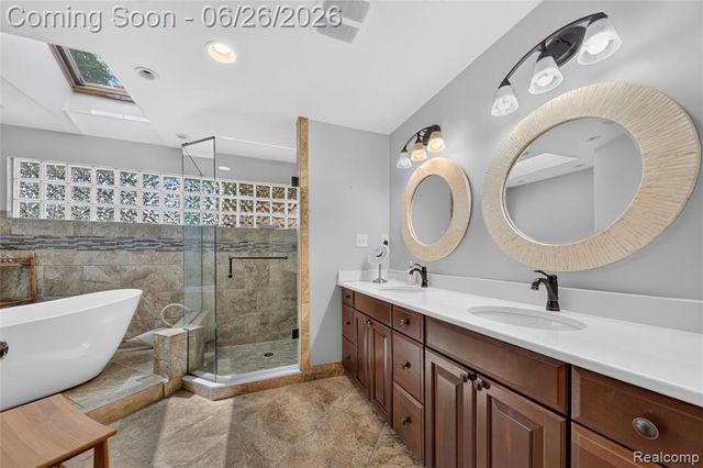 3160 Lexington Road, Waterford, MI 48328