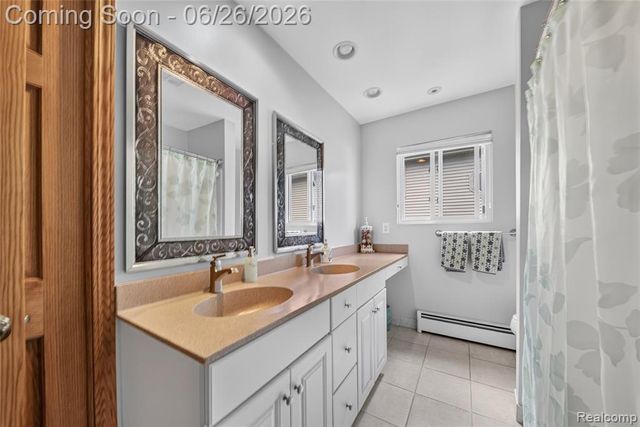 3160 Lexington Road, Waterford, MI 48328