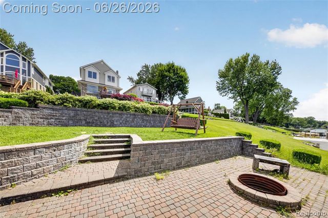 3160 Lexington Road, Waterford, MI 48328