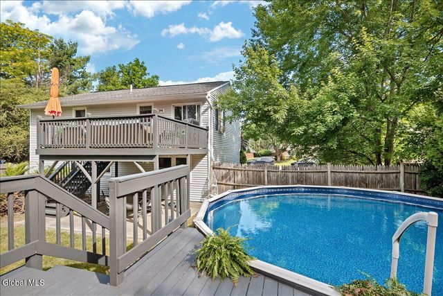 48 Berwyn Street, Colonie, NY 12304