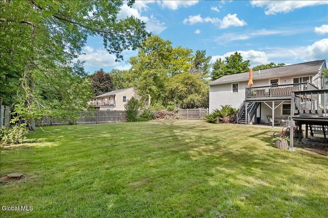 48 Berwyn Street, Colonie, NY 12304