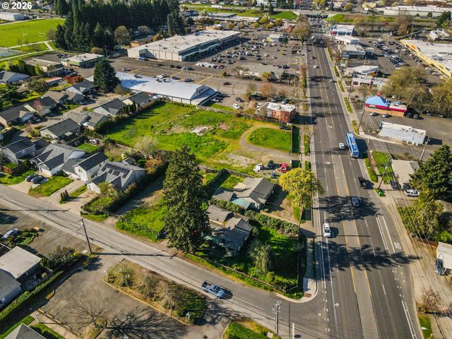 1920 RIVER Rd, Eugene, OR 97404