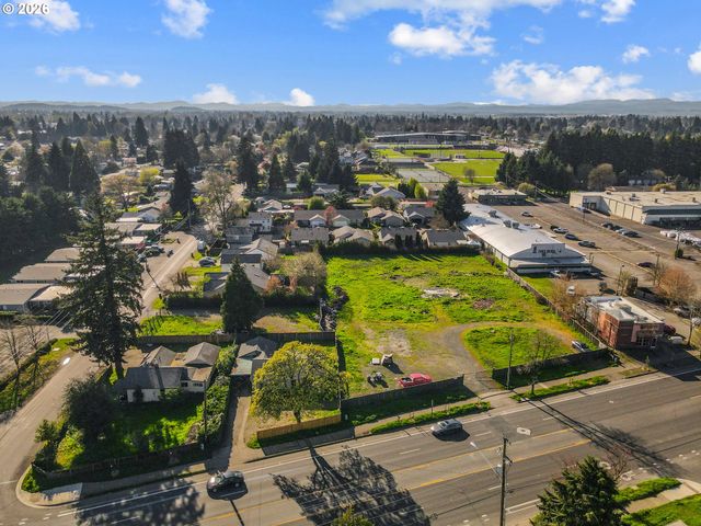 1920 RIVER Rd, Eugene, OR 97404