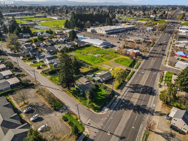 1920 RIVER Rd, Eugene, OR 97404