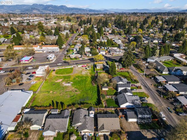 1920 RIVER Rd, Eugene, OR 97404