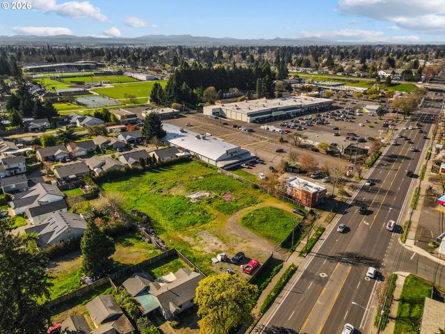 1920 RIVER Rd, Eugene, OR 97404