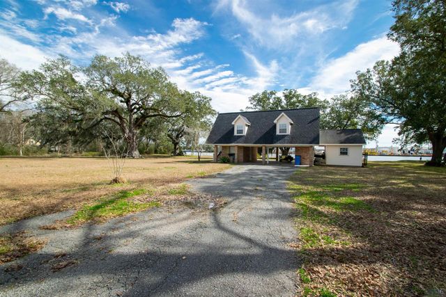 1086 9A-1 Victoria Riverside Road, Patterson, LA 70392