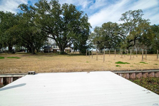 1086 9A-1 Victoria Riverside Road, Patterson, LA 70392