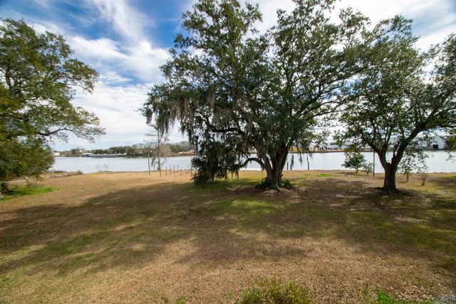 1086 9A-1 Victoria Riverside Road, Patterson, LA 70392
