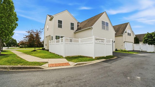 4721 Sahalee Drive, Grove City, OH 43123