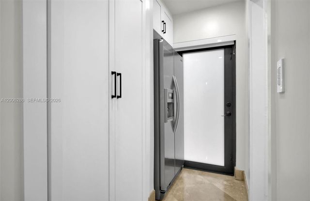 6820 SW 86th Ave, Miami, FL 33143