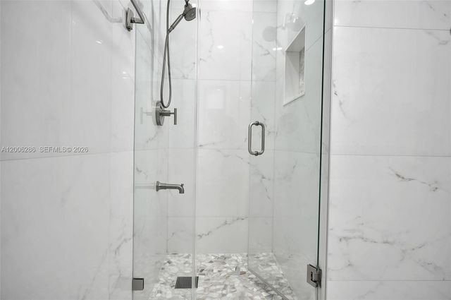 6820 SW 86th Ave, Miami, FL 33143