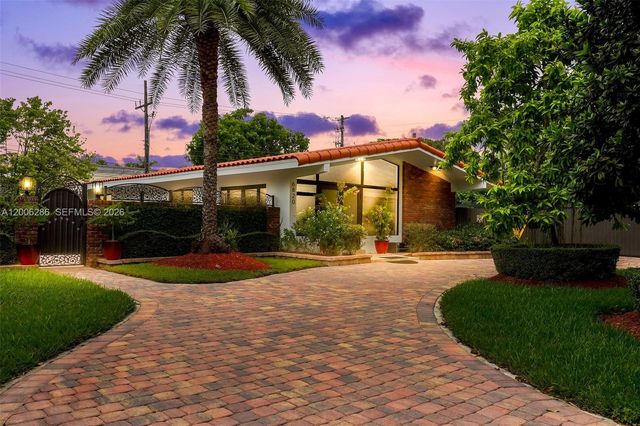 6820 SW 86th Ave, Miami, FL 33143