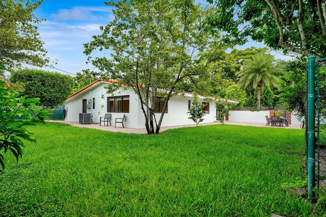 6820 SW 86th Ave, Miami, FL 33143