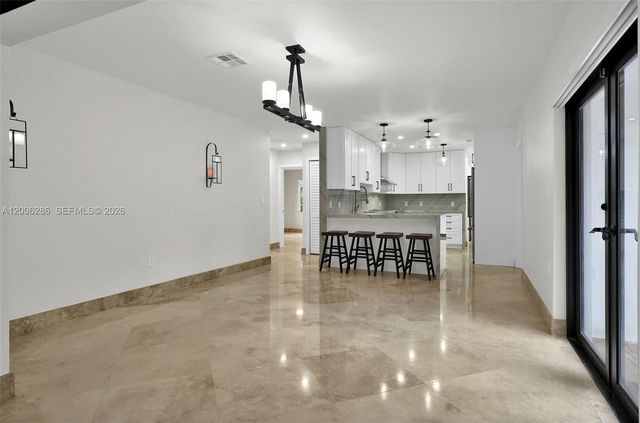 6820 SW 86th Ave, Miami, FL 33143