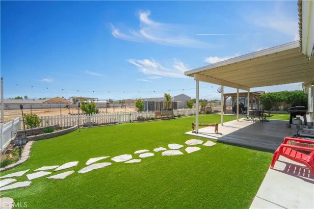 8016 W Avenue D12, Lancaster, CA 93536