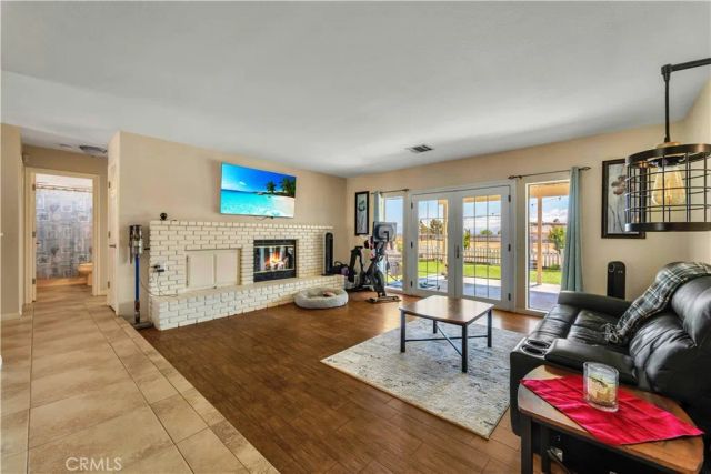 8016 W Avenue D12, Lancaster, CA 93536