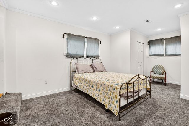 208 W Walnut Street, Sharpsville, IN 46068