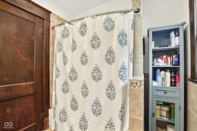 208 W Walnut Street, Sharpsville, IN 46068