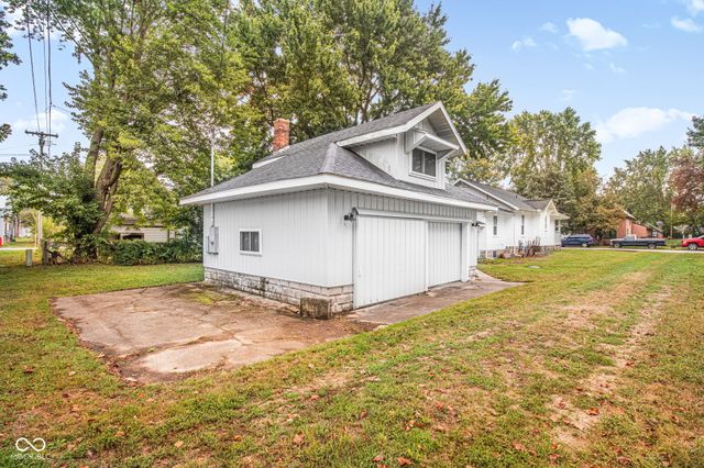 208 W Walnut Street, Sharpsville, IN 46068