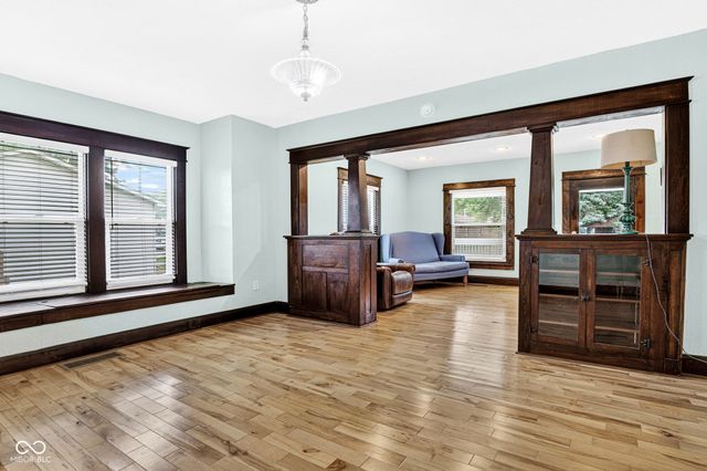 208 W Walnut Street, Sharpsville, IN 46068