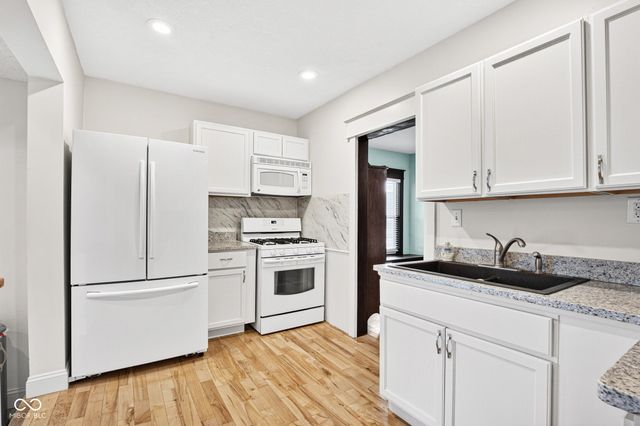 208 W Walnut Street, Sharpsville, IN 46068